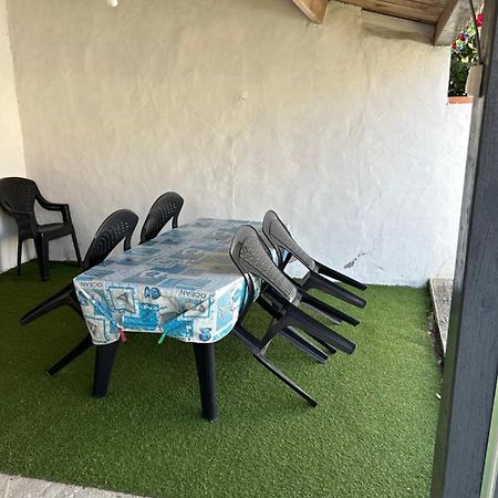 Petite Maison Au Calme, Dans Une Impasse L'Epine  Экстерьер фото
